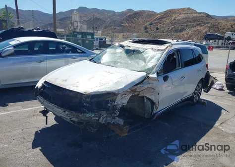 2019 Subaru Outback 3.6R Touring z USA, uszkodzony, nr VIN 4S4BSETC5K3335130